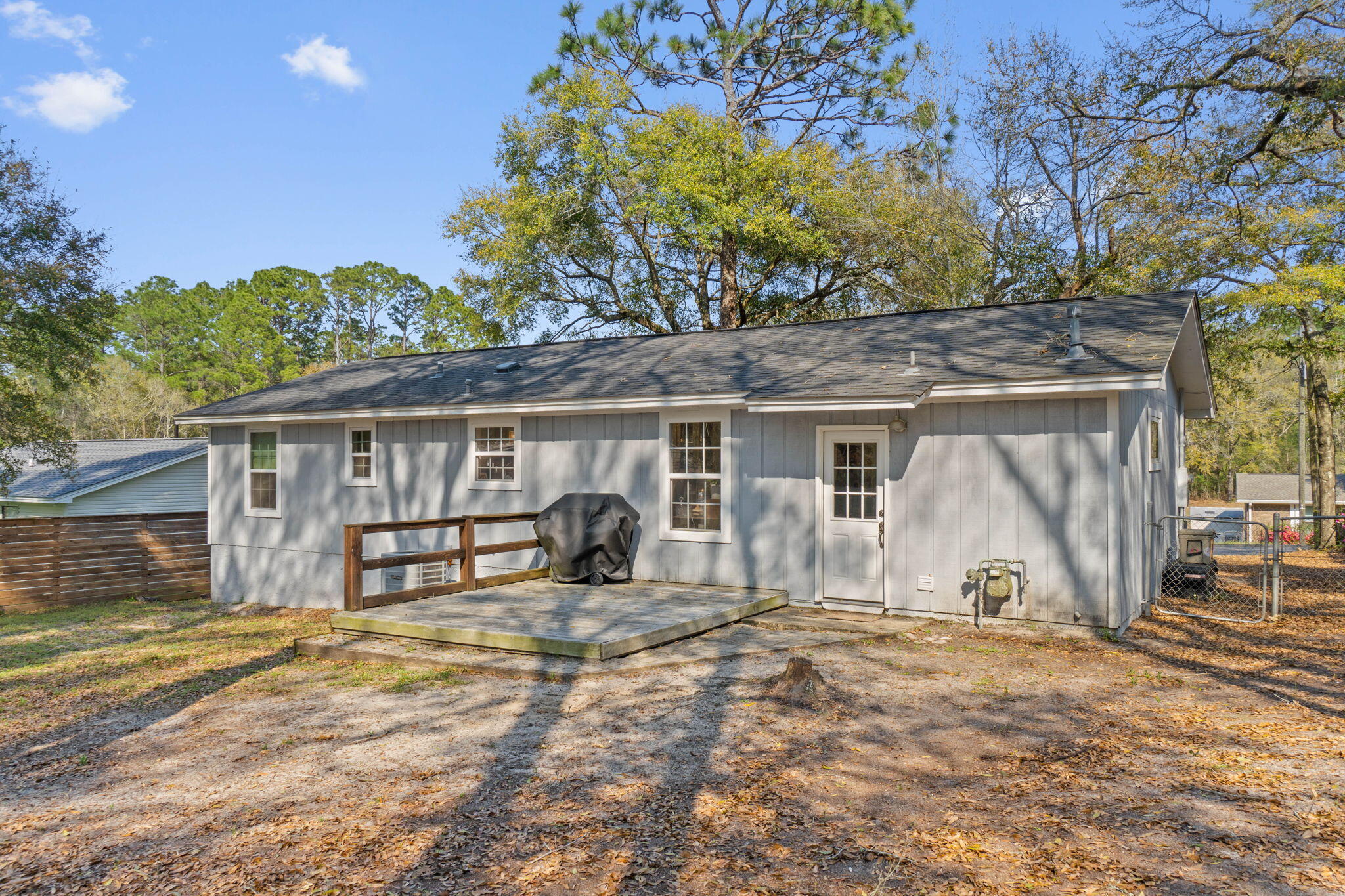 MCLAUGHLIN & HARRIS - Residential