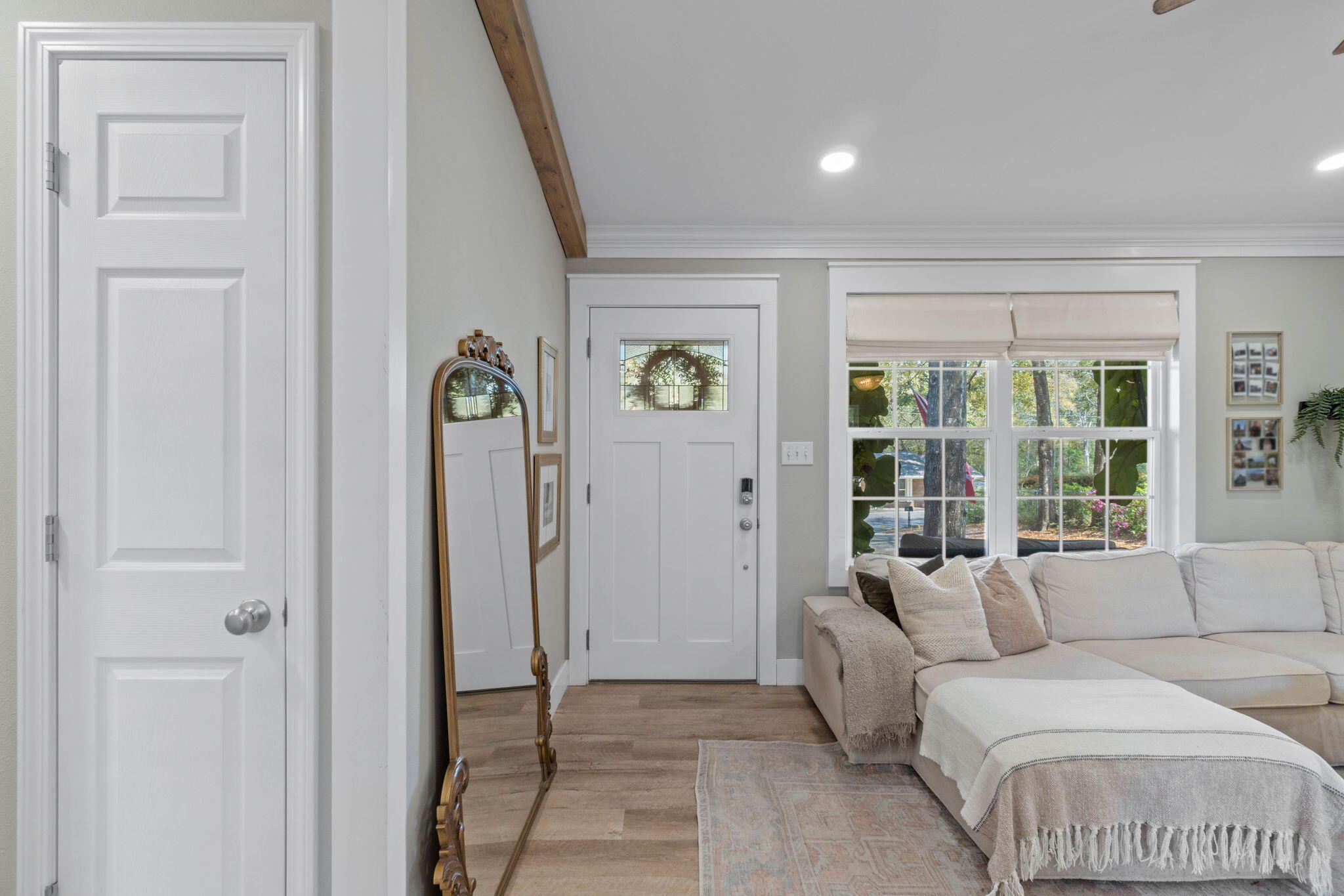 MCLAUGHLIN & HARRIS - Residential
