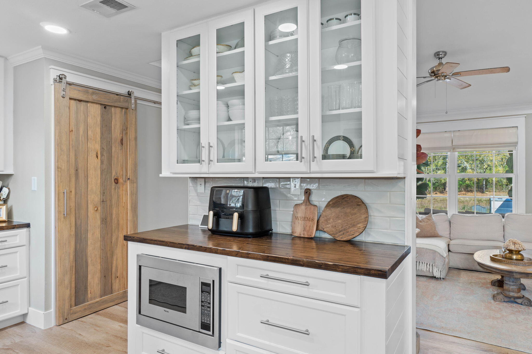 MCLAUGHLIN & HARRIS - Residential