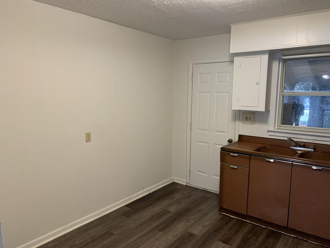 ROSEMONT - Residential Lease
