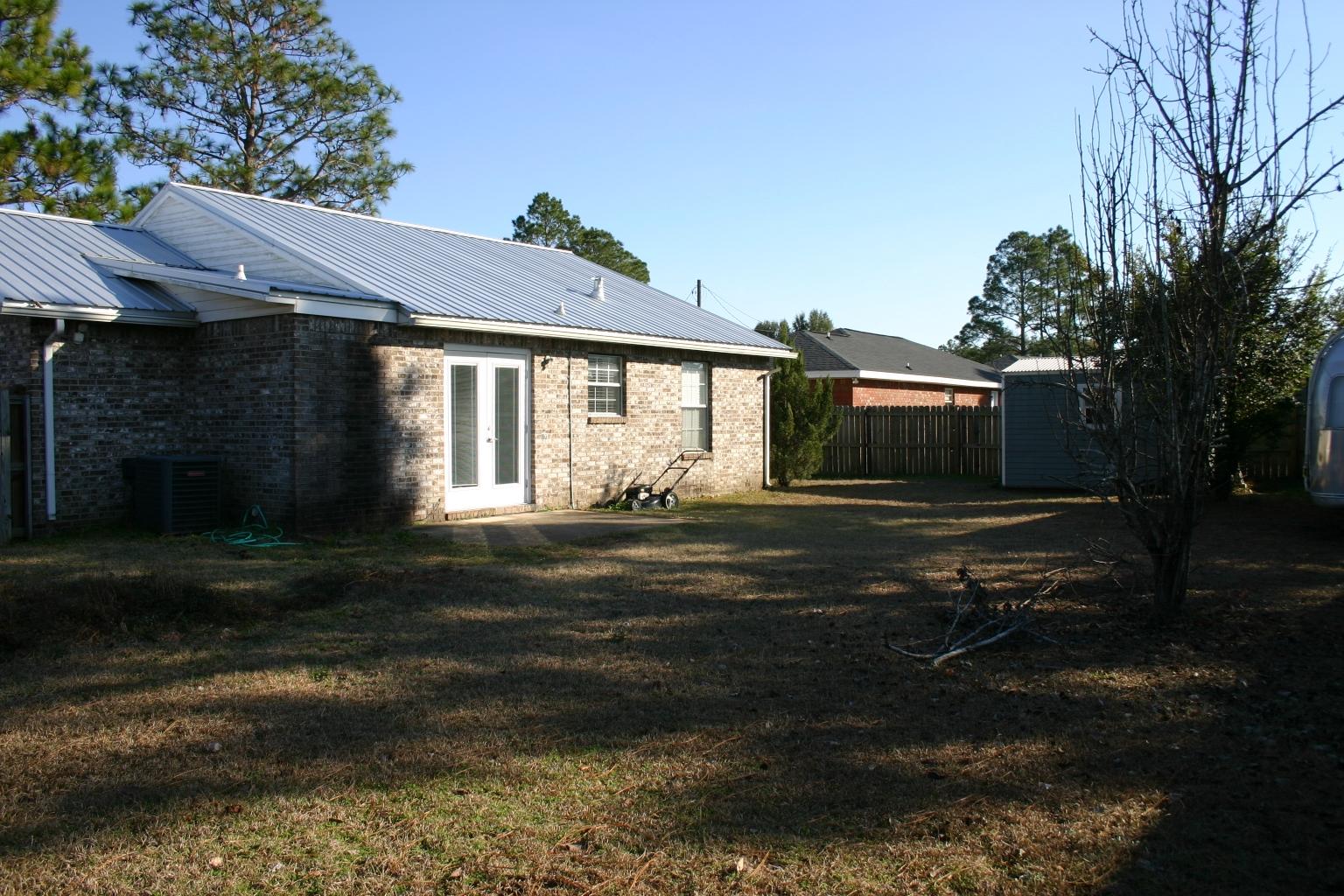 SHOAL TERRACE ESTATES - Residential Lease