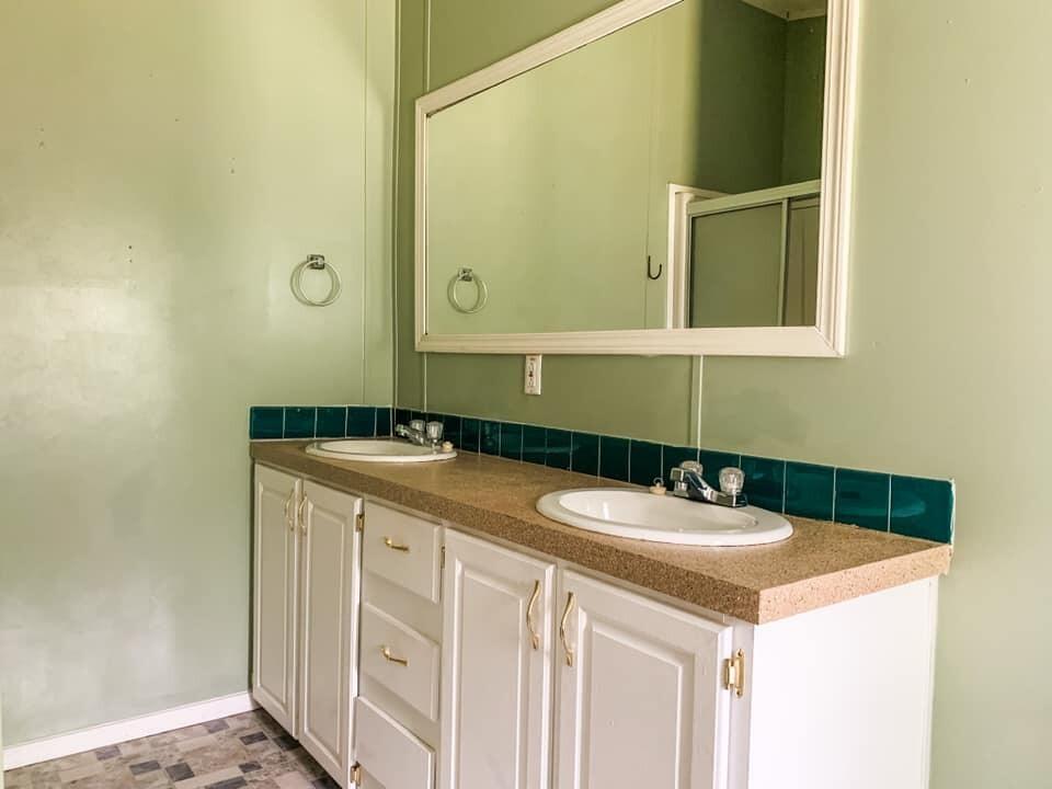 METES & BOUNDS - Residential Lease
