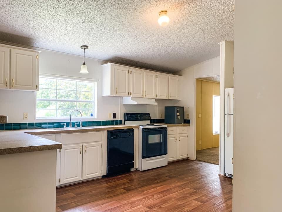METES & BOUNDS - Residential Lease