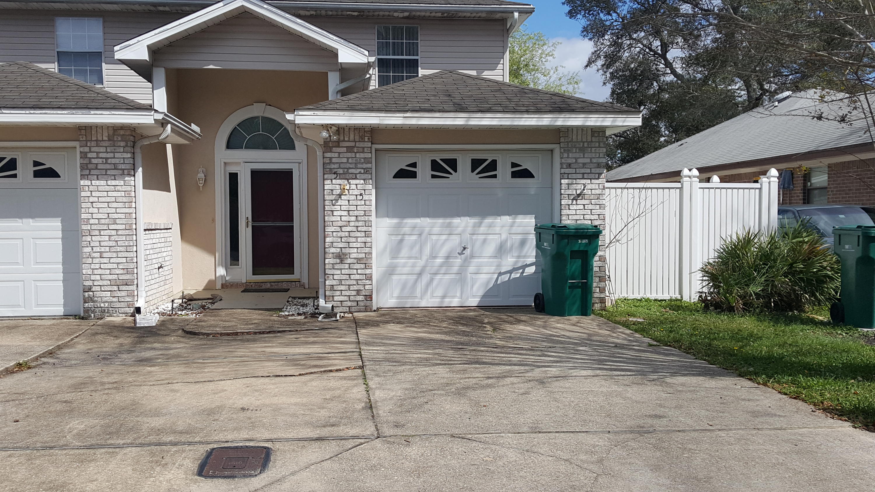 This amazing end unit townhome has had some nice updates and has been well maintained! Bright and cheerful open floor plan for dining/kitchen/living areas which opens up to a relaxing screened in porch with a lovely yard. As you head up the beautiful deep mahogany steps, you reach your spacious bedrooms, each with their own bathroom. This unit has no carpet - tile and laminate flooring throughout! Owner will allow small pets only, cats and/or dogs up to 25lbs fully grown. Hurry today - this one won't last long!