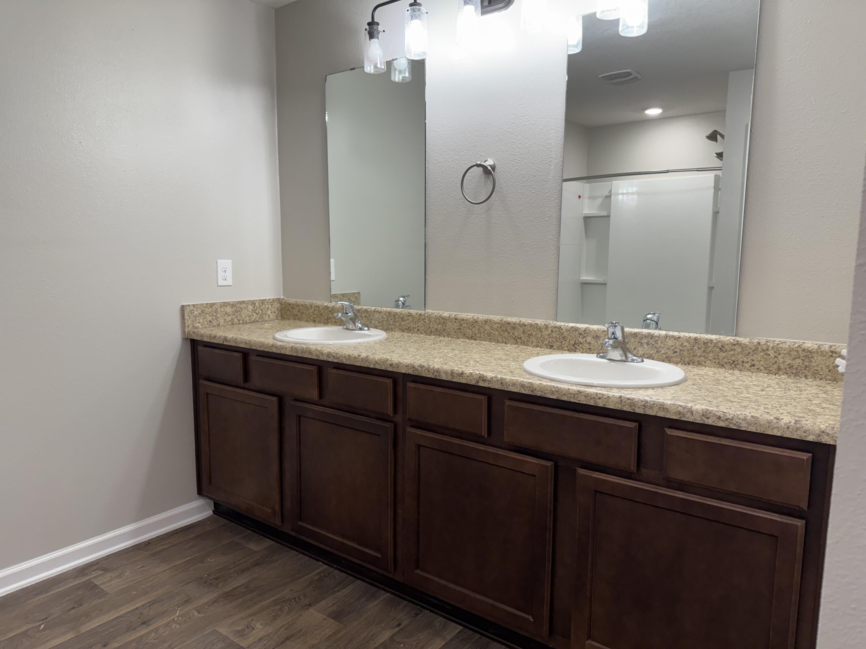 Redstone Commons - Residential Lease