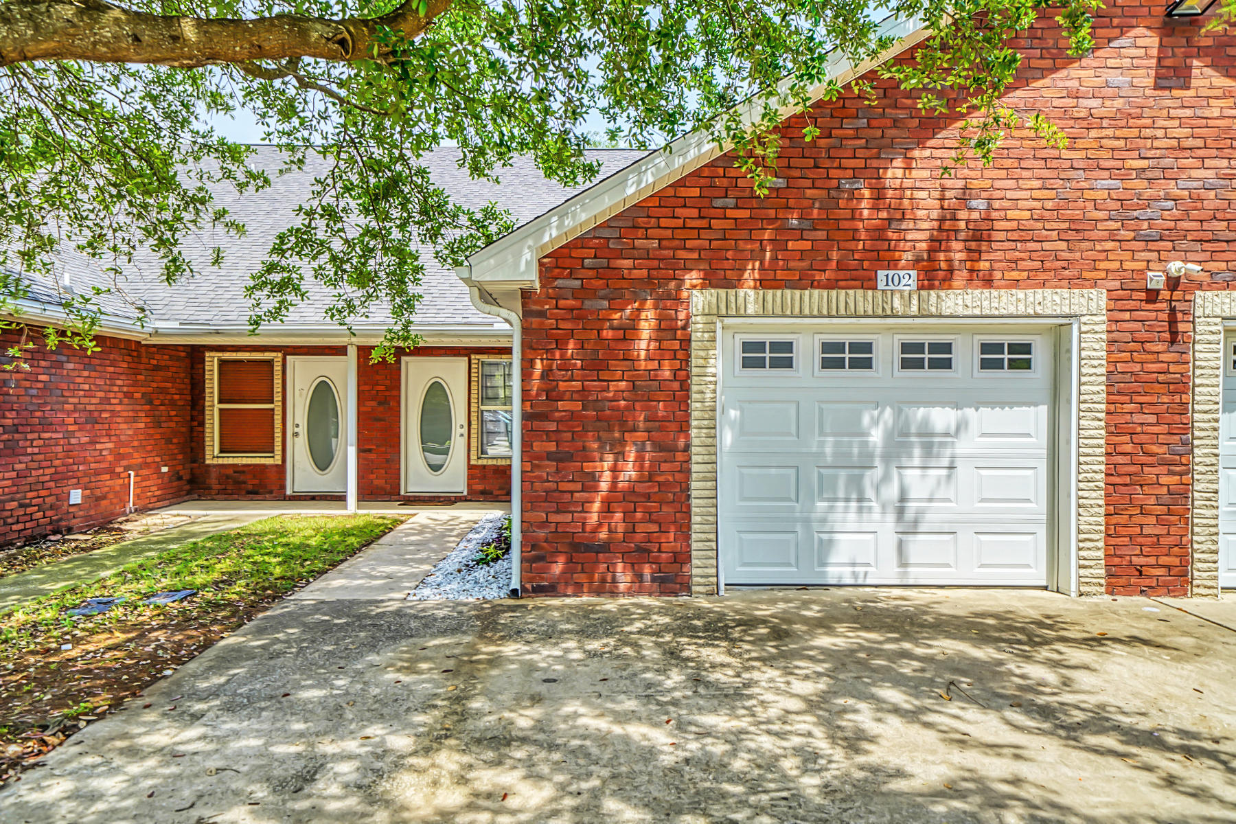 HIGHEST & BEST DUE SATURDAY, APRIL 17TH BY 5PM.  Centrally located 3 bedroom, 2 bath renovated townhome in the heart of Destin. The home features wood look tile floors throughout first floor & pitched ceilings in the living room.  Master bedroom is located on the first floor.  Kitchen has updated cabinetry and a breakfast bar.  All appliances are 2019, HVAC 2020, & Hot water heater 2021.  Convenient to restaurants, shopping, boat launch, beaches, schools, Eglin, and Hurlburt Field.  Buyer to verify all dimensions.