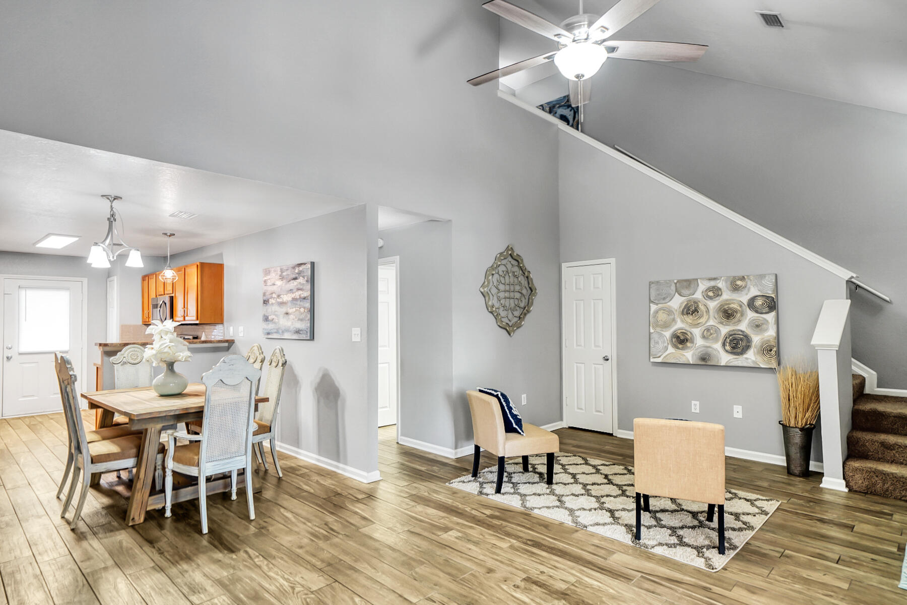 QUAIL HOLLOW T/H UNIT 2 - Residential