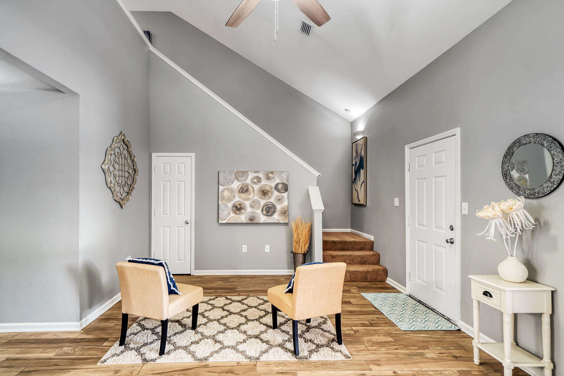 QUAIL HOLLOW T/H UNIT 2 - Residential