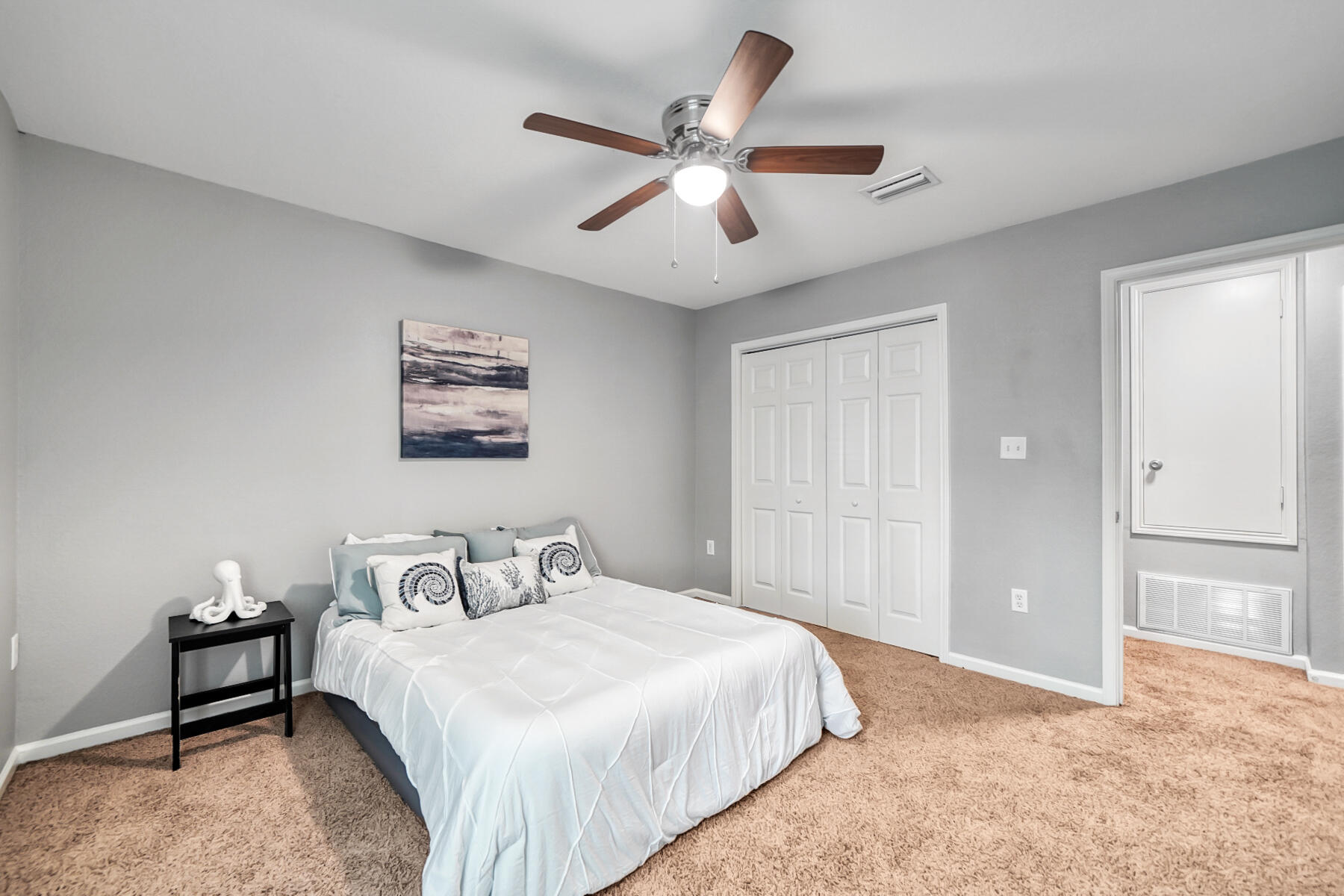 QUAIL HOLLOW T/H UNIT 2 - Residential