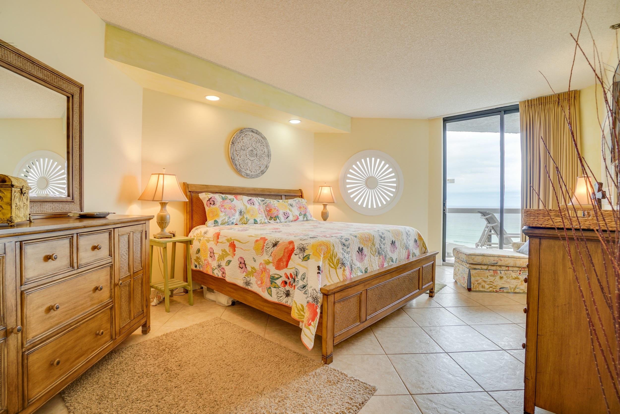 DESTIN SURFSIDE CONDO - Residential