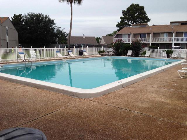 DESTIN RACQUET CLUB - Residential Lease