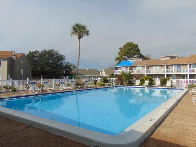 DESTIN RACQUET CLUB - Residential Lease
