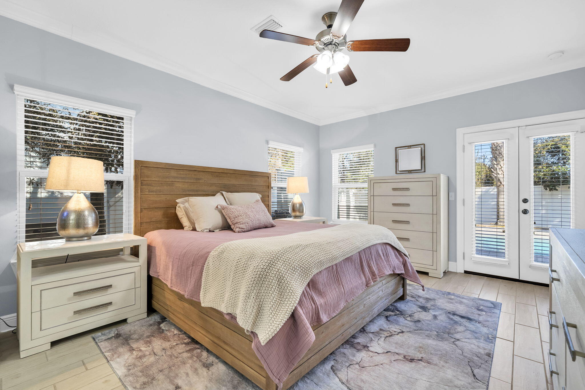 Mussett Bayou Manor - Residential