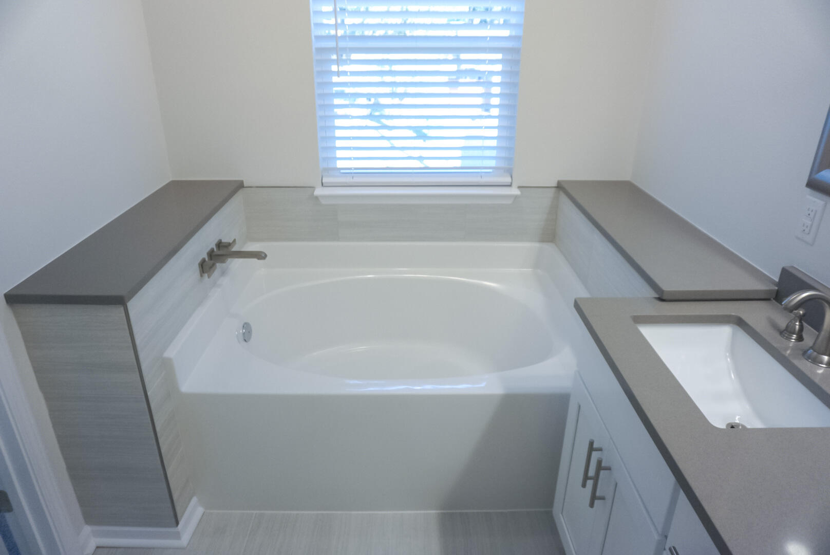 NICEVILLE - Residential Lease
