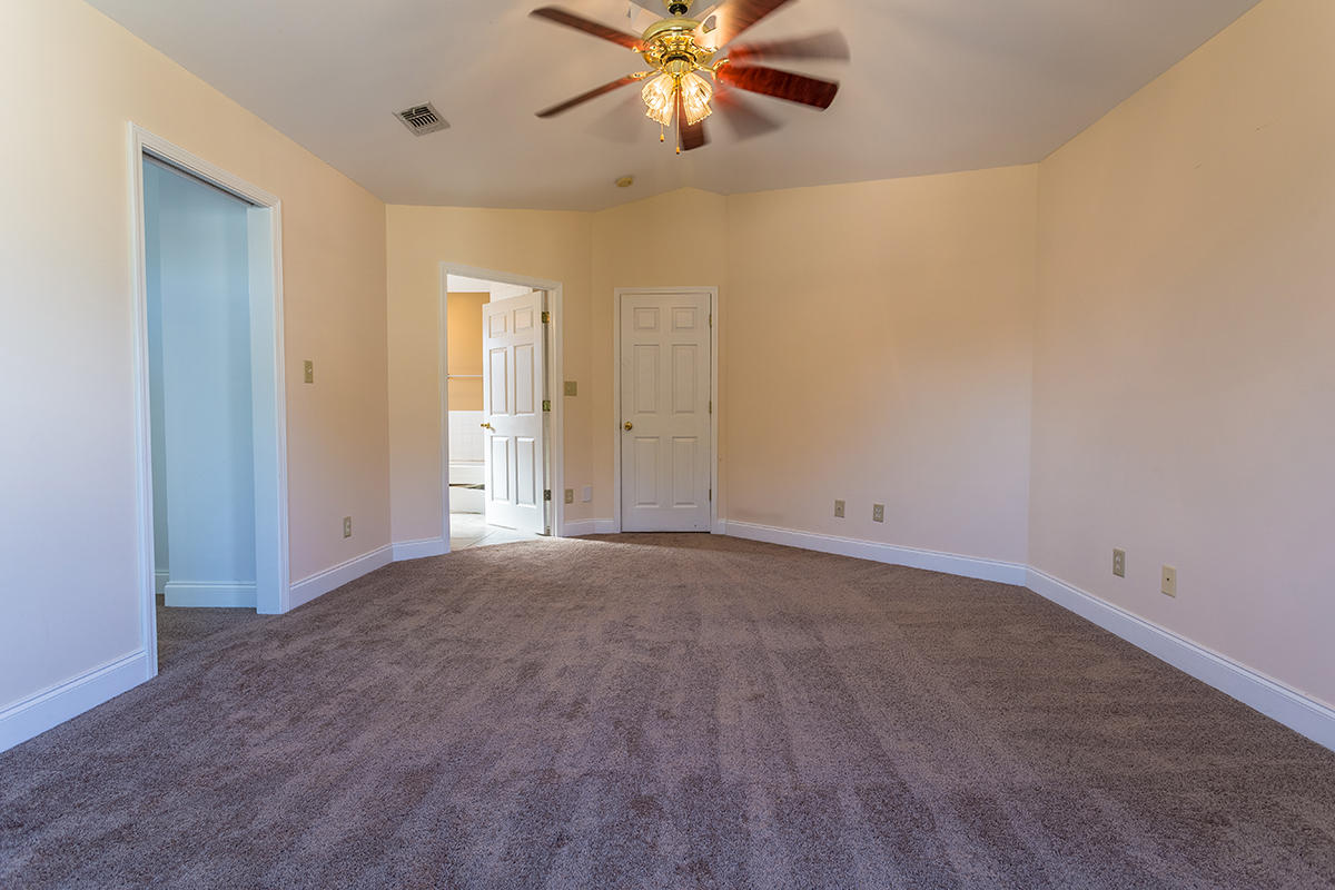 LEGION PARK - Residential Lease