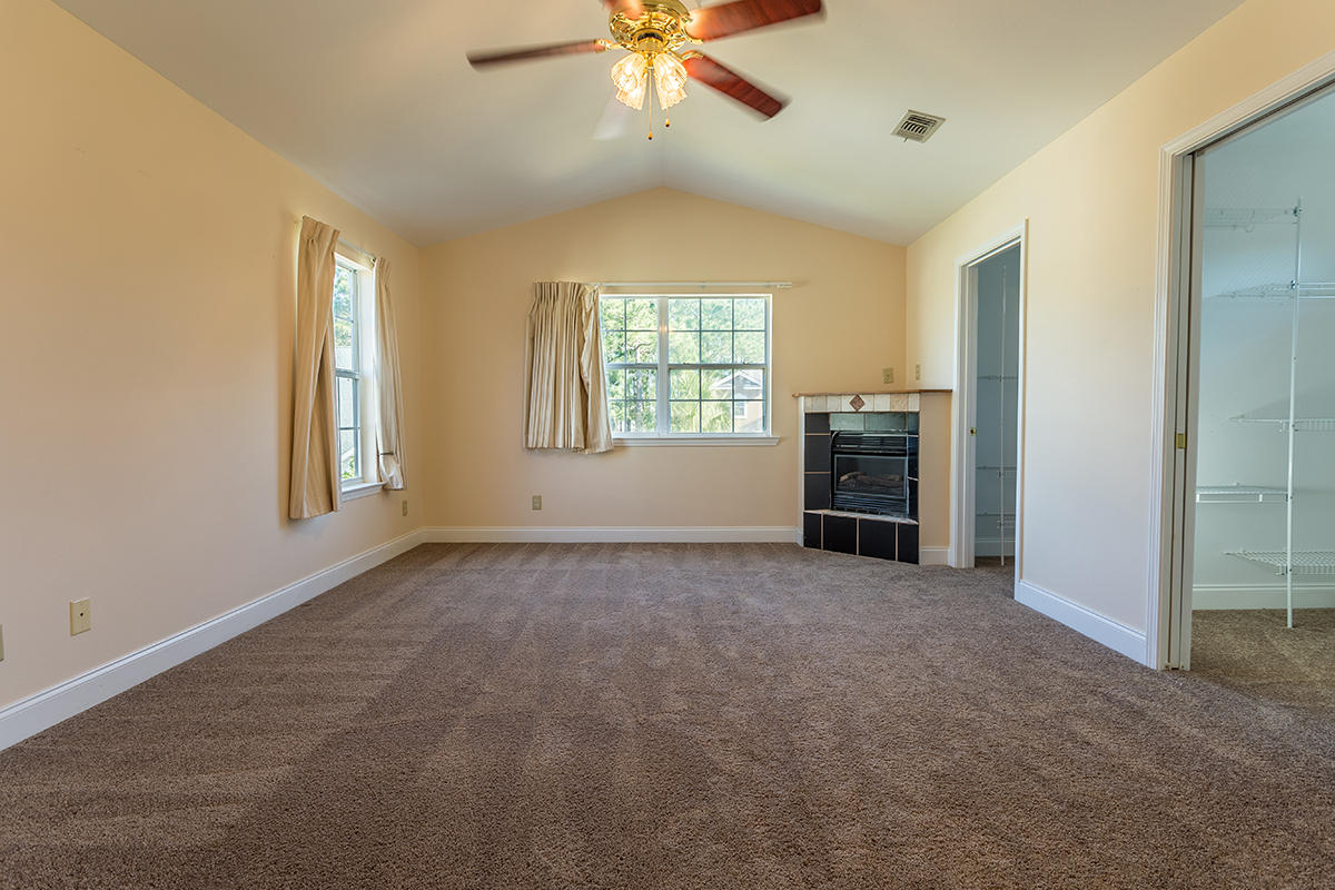 LEGION PARK - Residential Lease