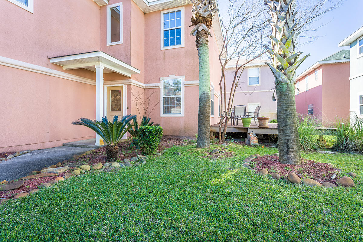 LEGION PARK - Residential Lease