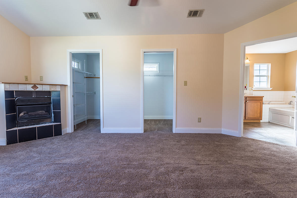 LEGION PARK - Residential Lease