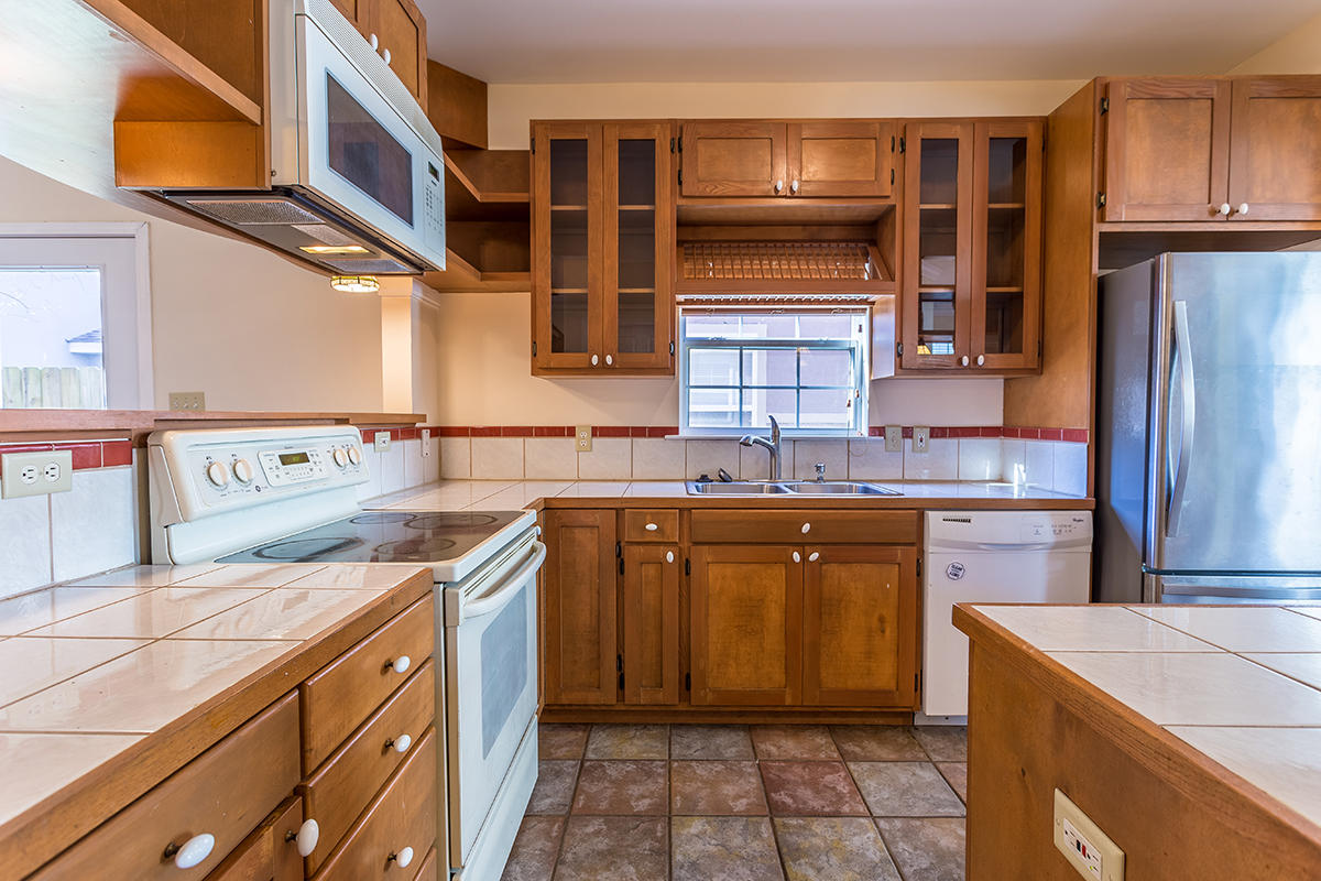 LEGION PARK - Residential Lease