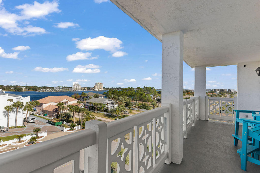 EL MATADOR CONDO - Residential