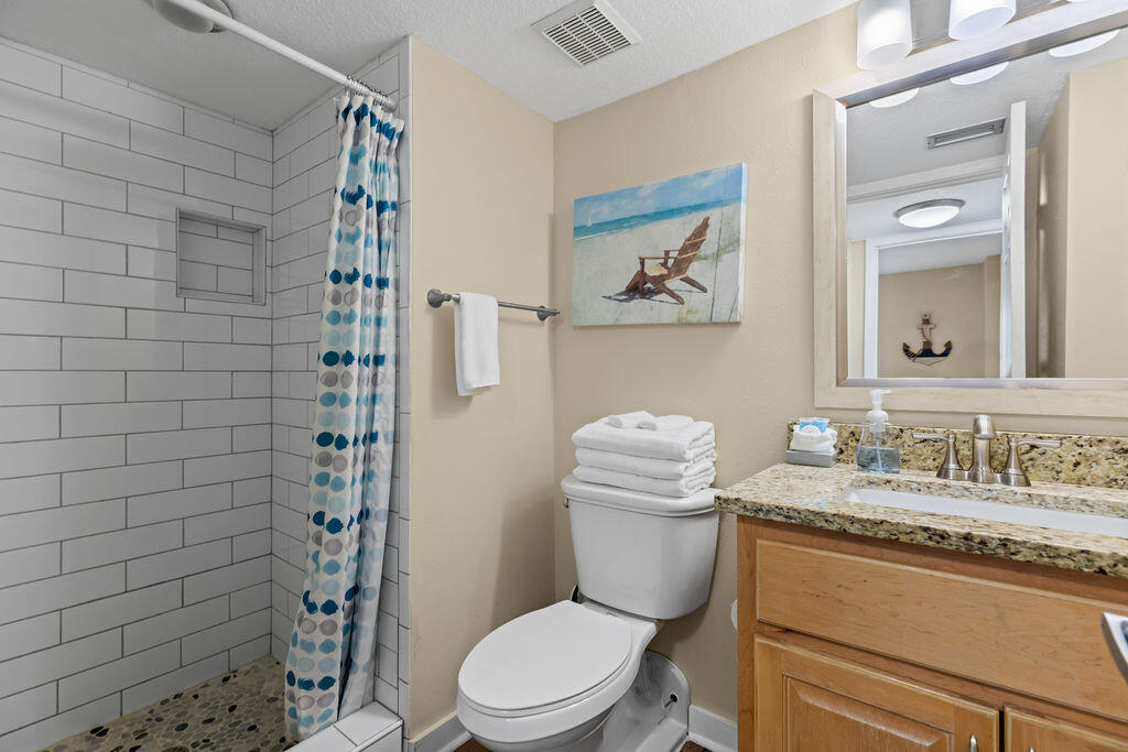 EL MATADOR CONDO - Residential