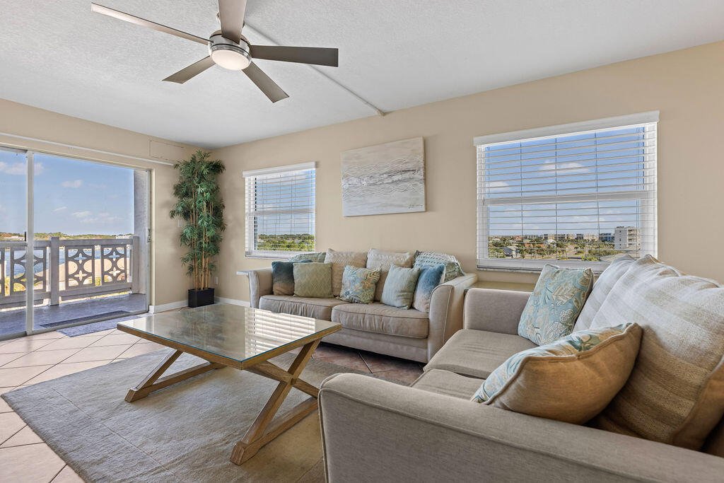 EL MATADOR CONDO - Residential