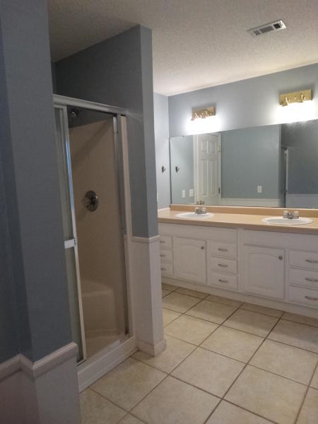 RIVERCHASE S/D PH 3 - Residential Lease