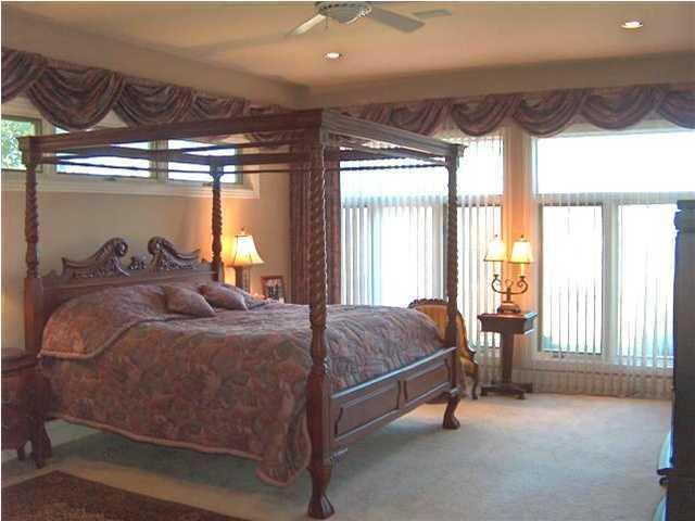 HOLIDAY SHORES ESTATES - Residential Lease