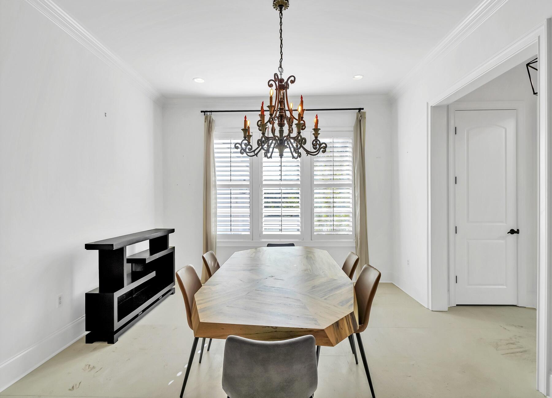 BURNT PINE - Residential