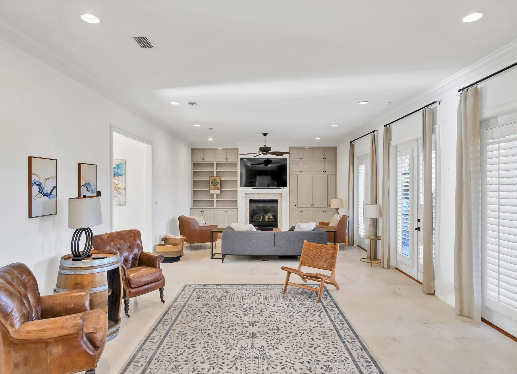 BURNT PINE - Residential