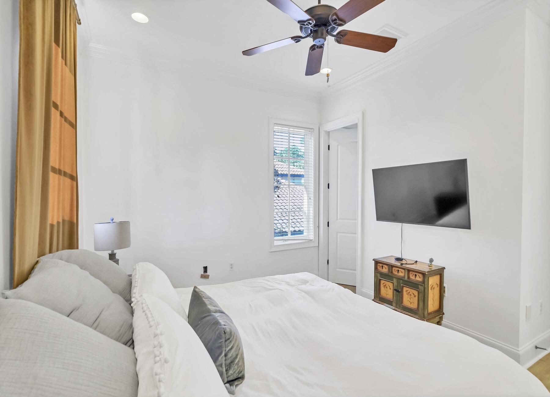 BURNT PINE - Residential