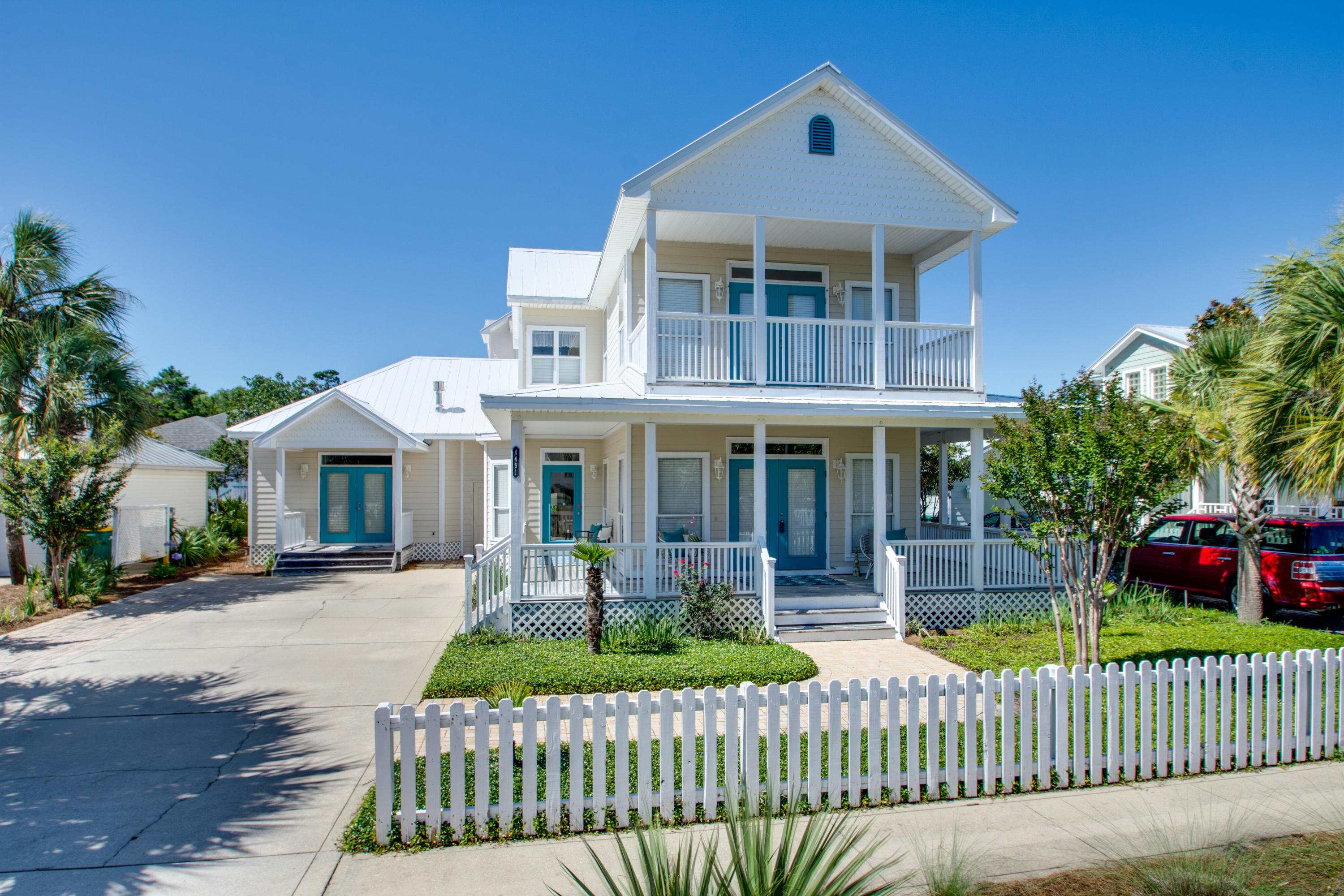 CRYSTAL BEACH COTTAGES PH 2 - Residential