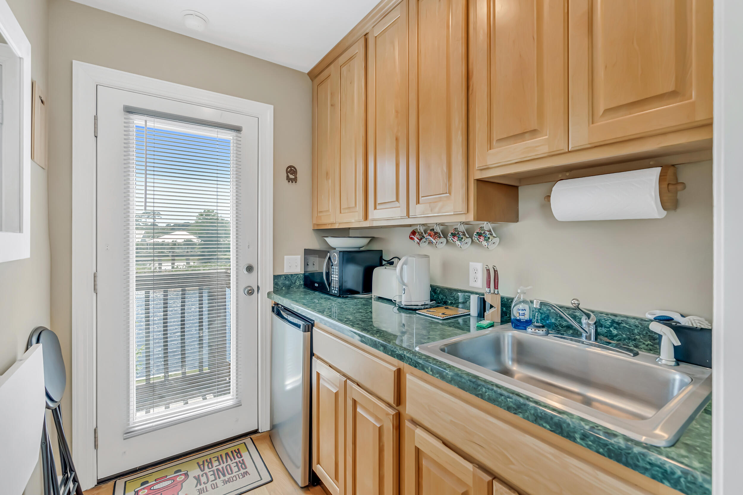 CRYSTAL LAKE - Residential