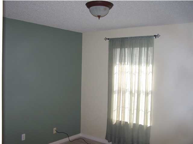 SUMMER HILLS - Residential Lease