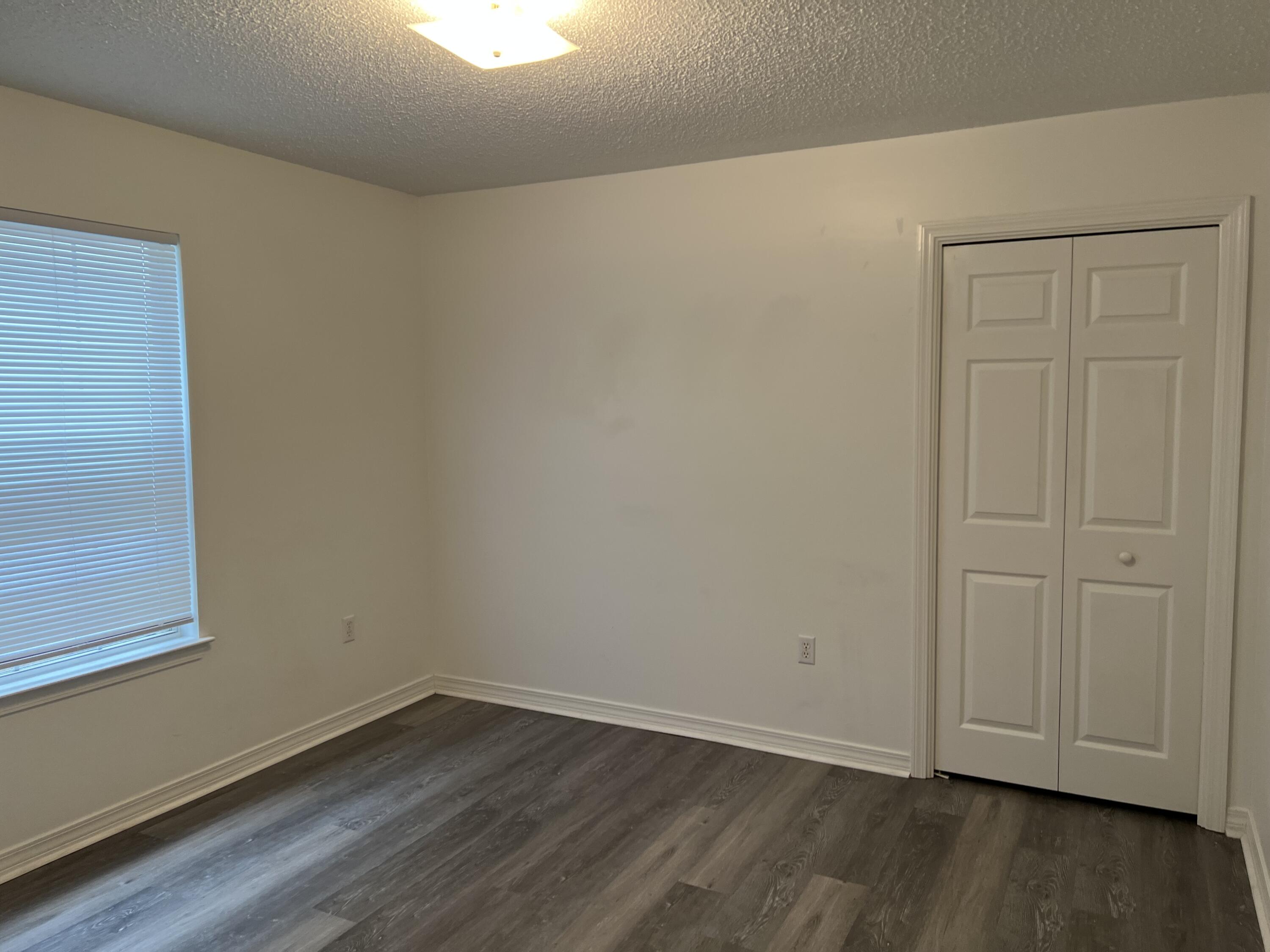 ESCADA - Residential Lease