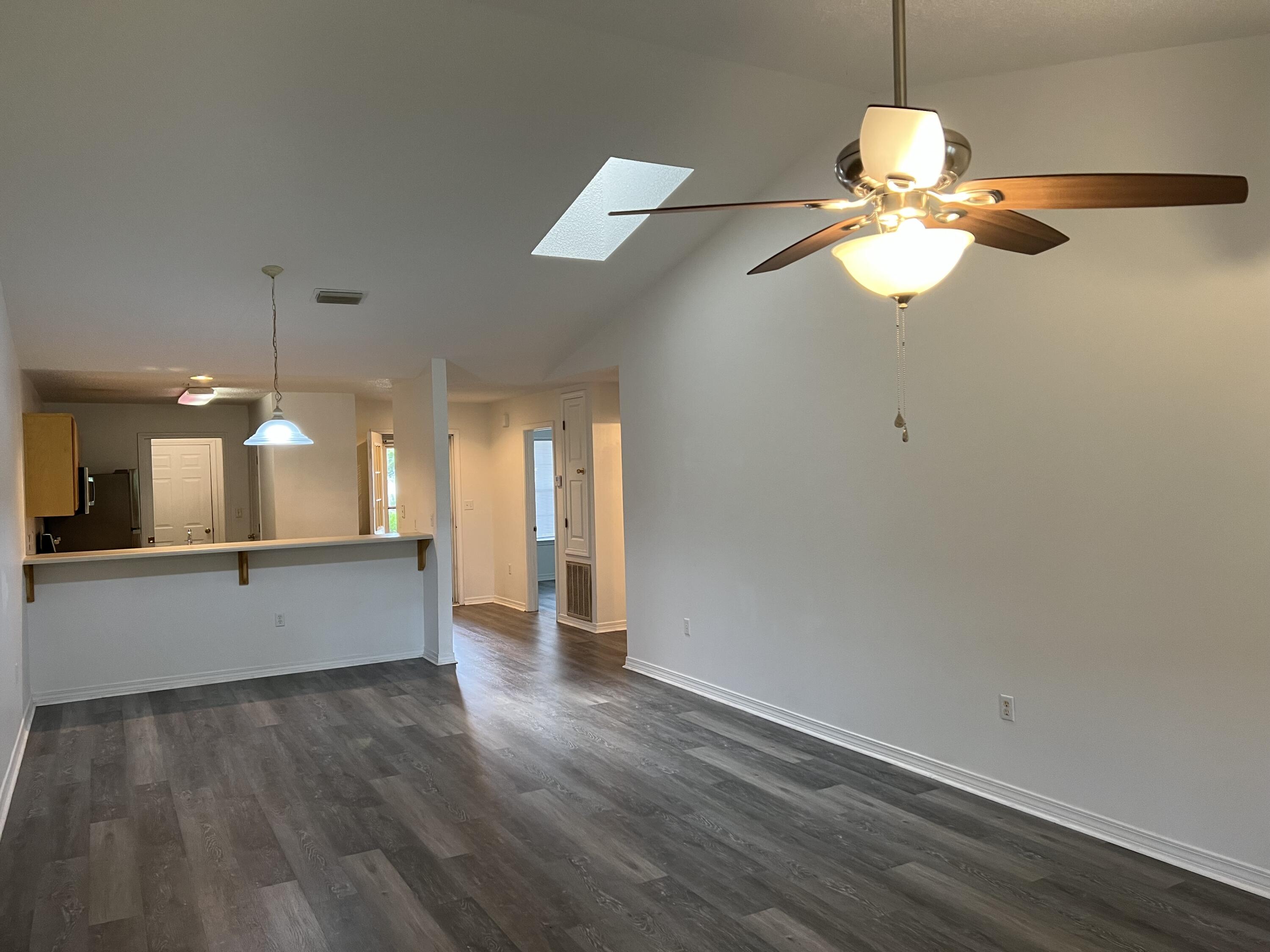 ESCADA - Residential Lease