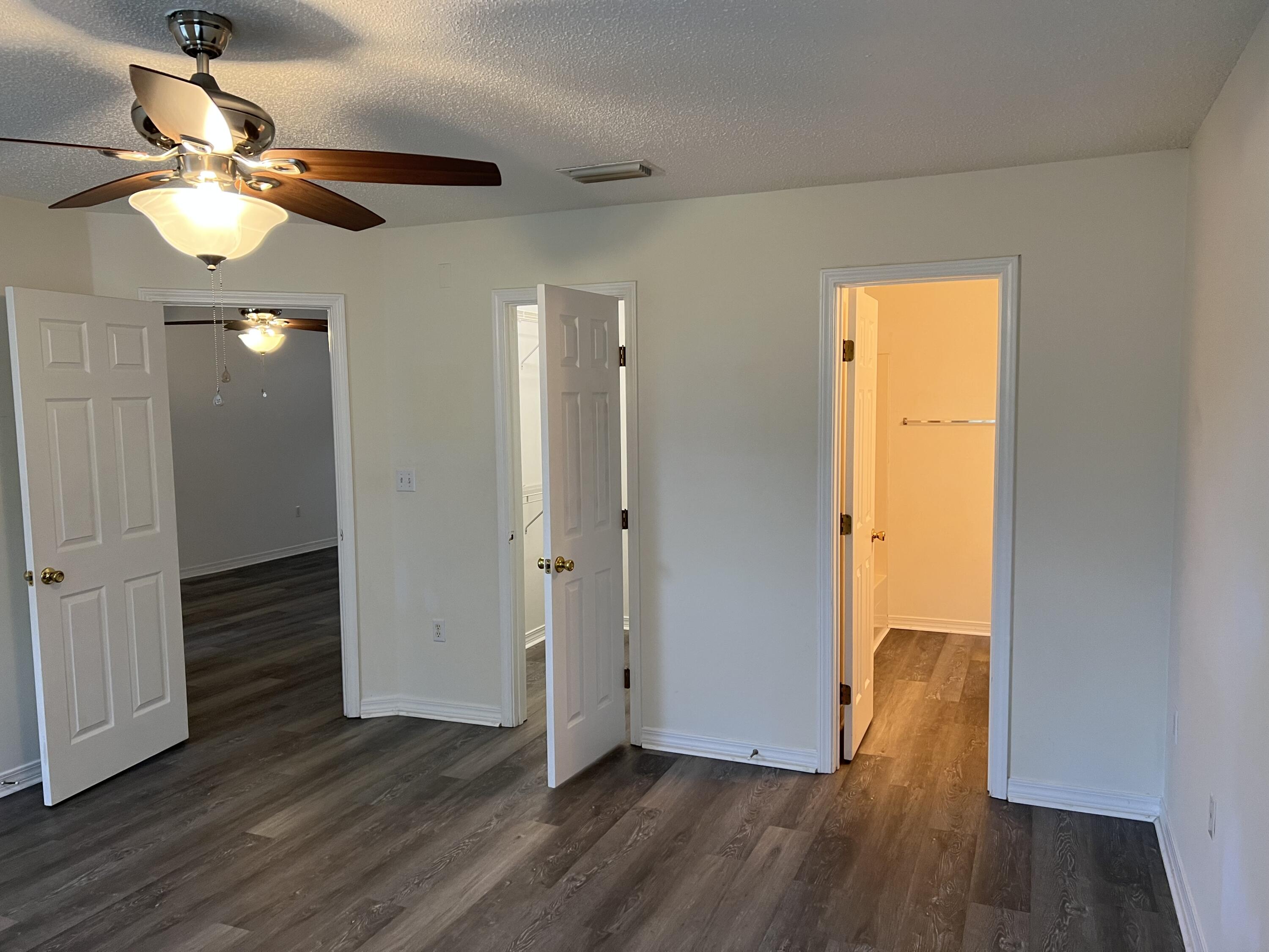 ESCADA - Residential Lease
