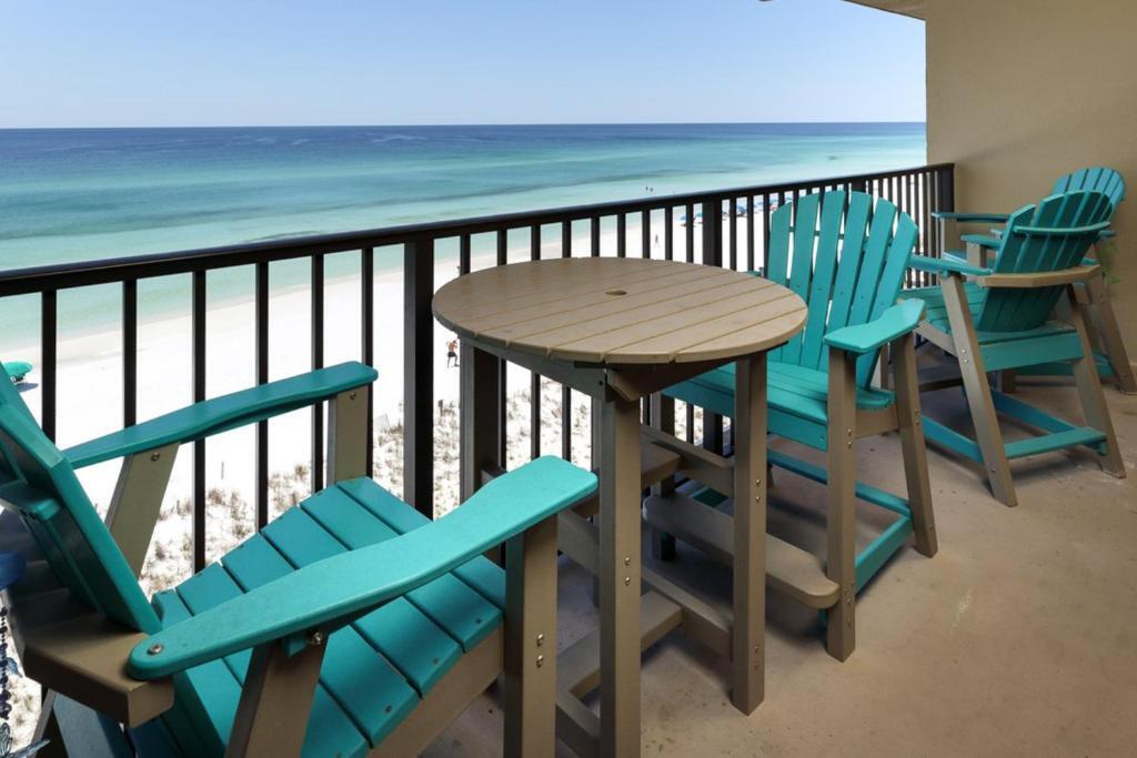 EMERALD TOWERS WEST CONDO - Residential