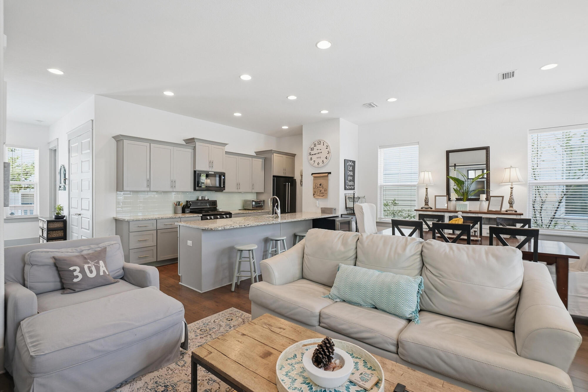 HIGHLAND PARKS - Residential