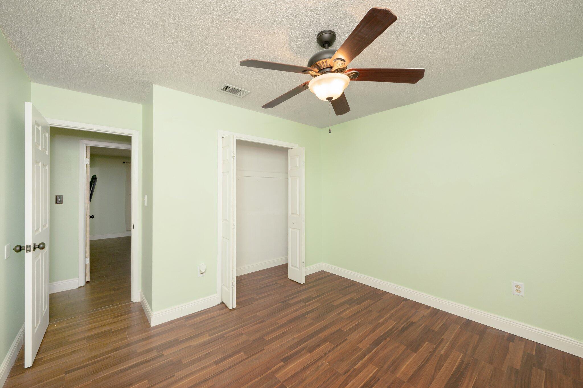 MC LAUGHLIN & HARRIS S/D - Residential Lease