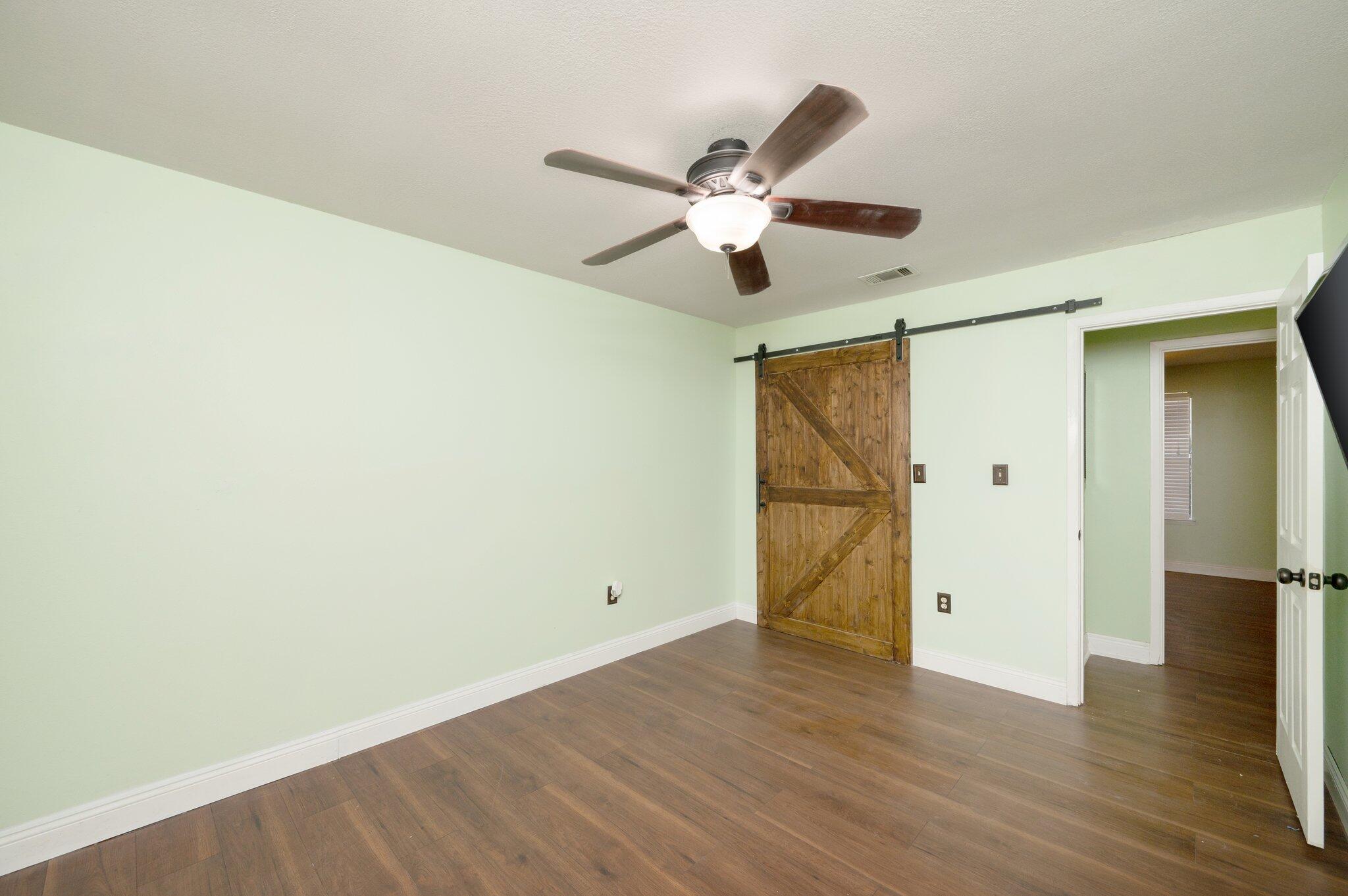 MC LAUGHLIN & HARRIS S/D - Residential Lease