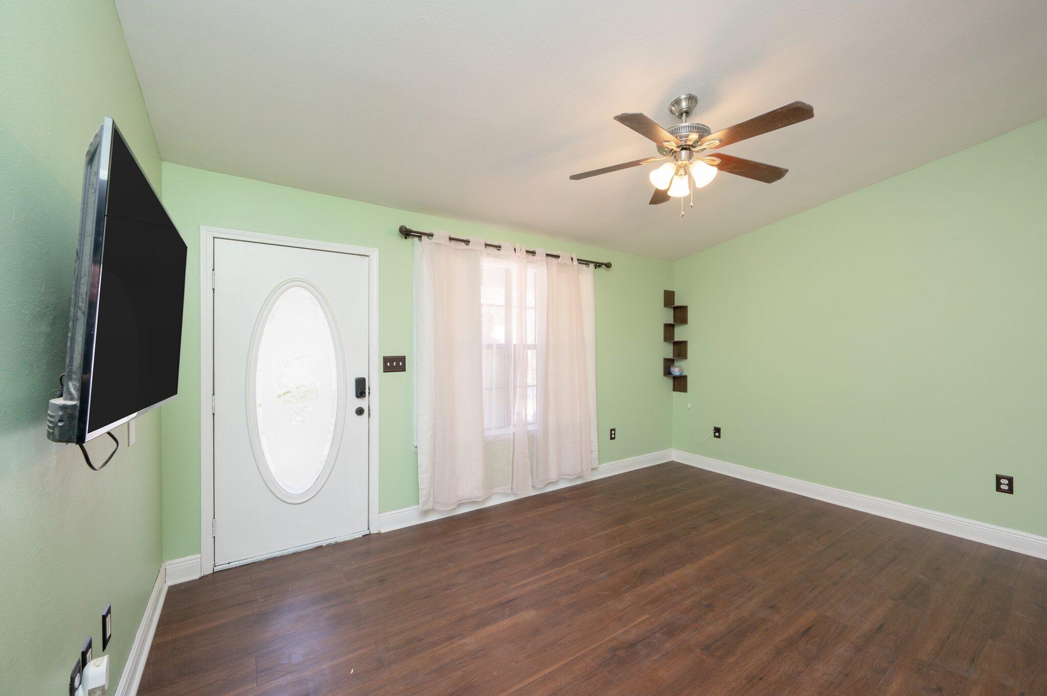 MC LAUGHLIN & HARRIS S/D - Residential Lease