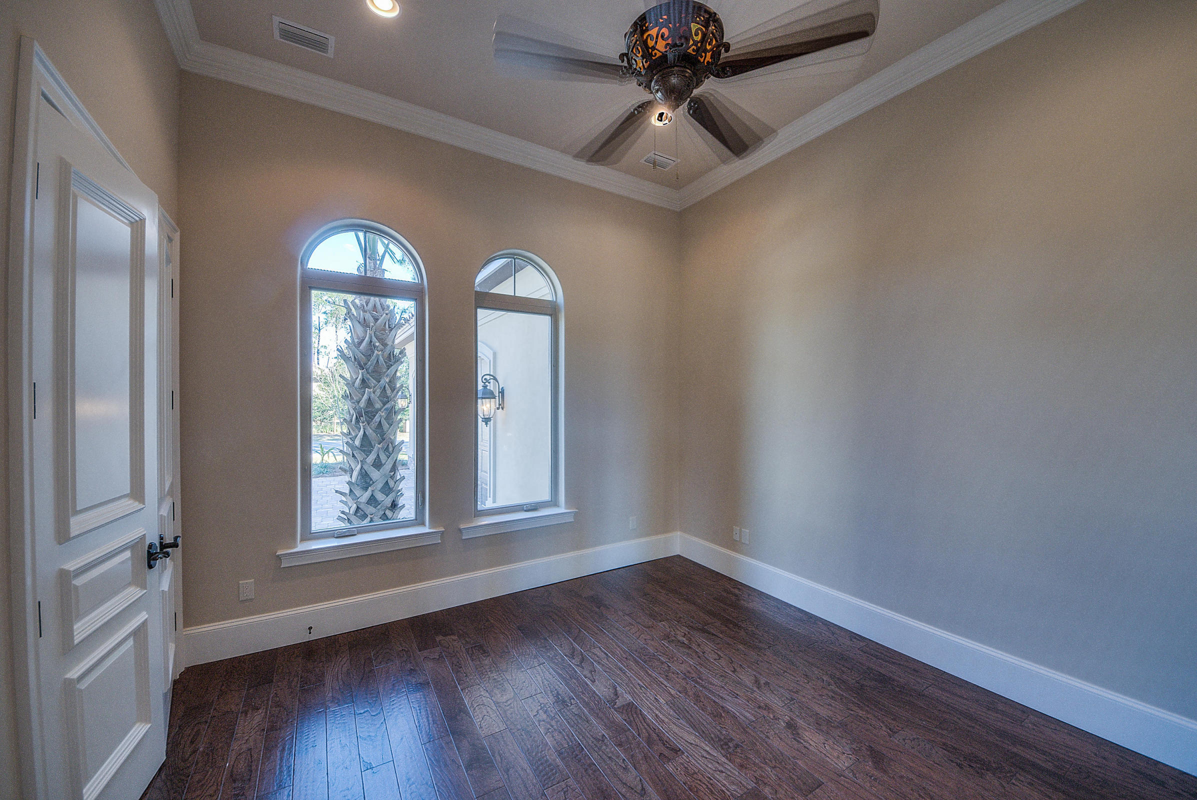 BURNT PINE - Residential