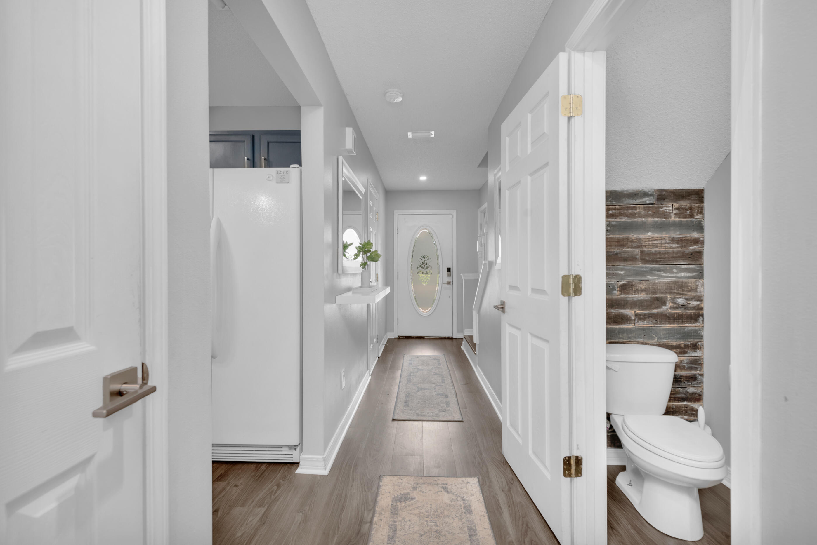 HOUSTON MANOR - Residential