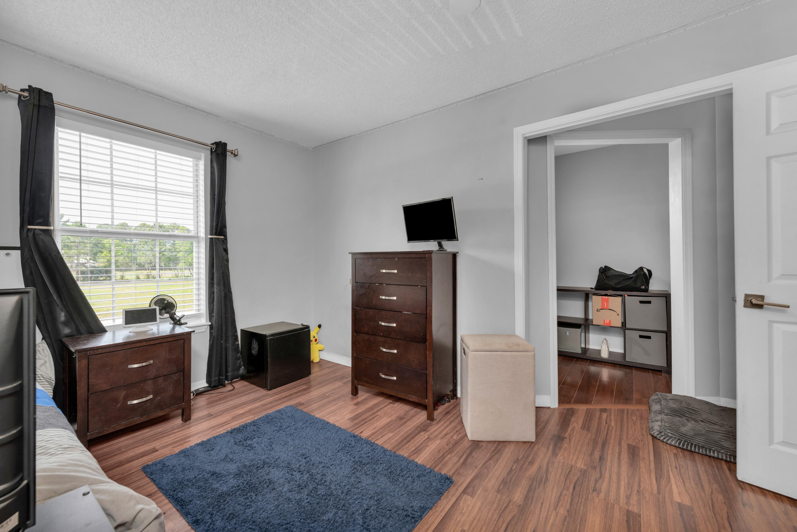 HOUSTON MANOR - Residential