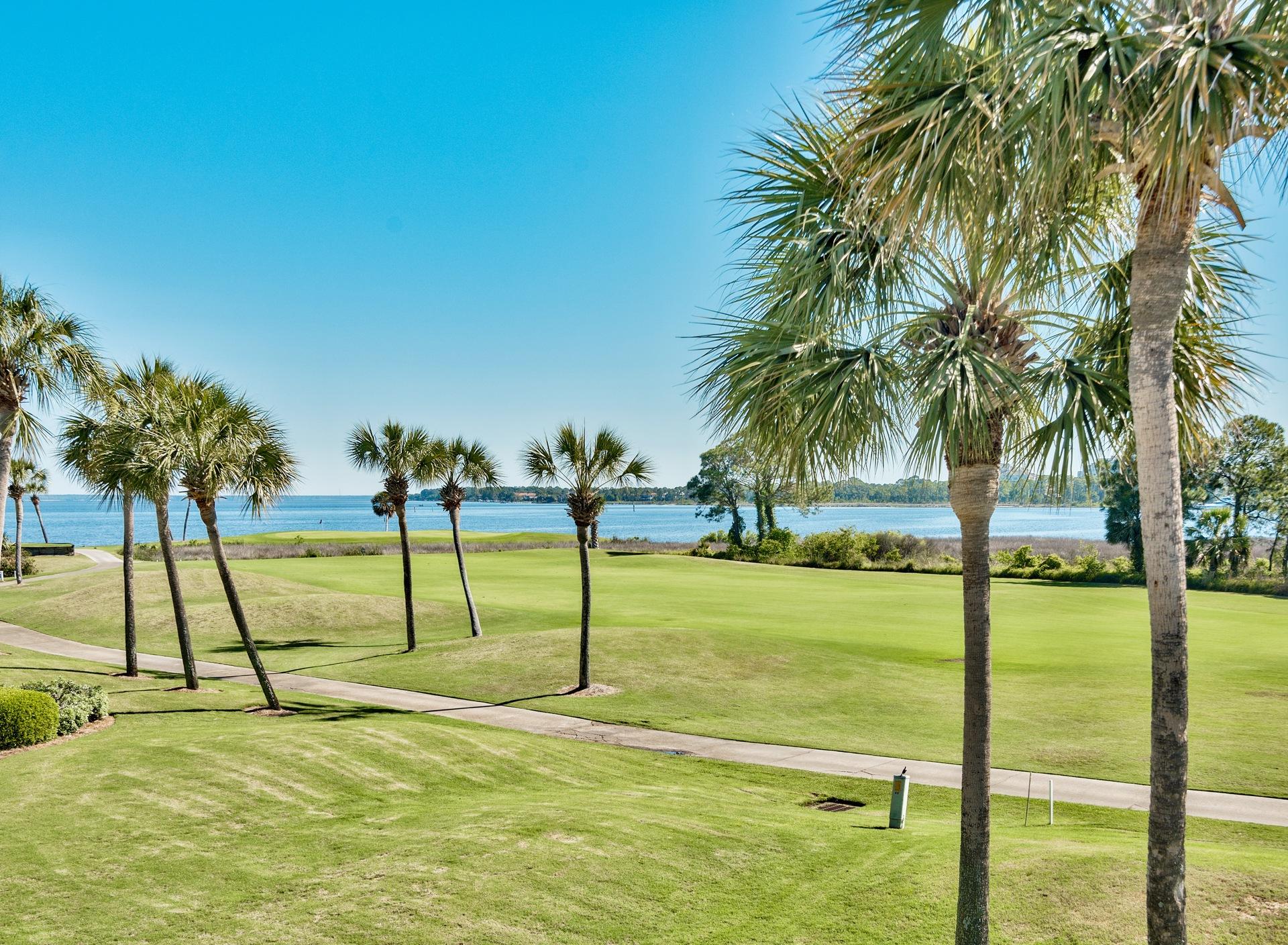 HARBOUR POINT CONDO - Residential