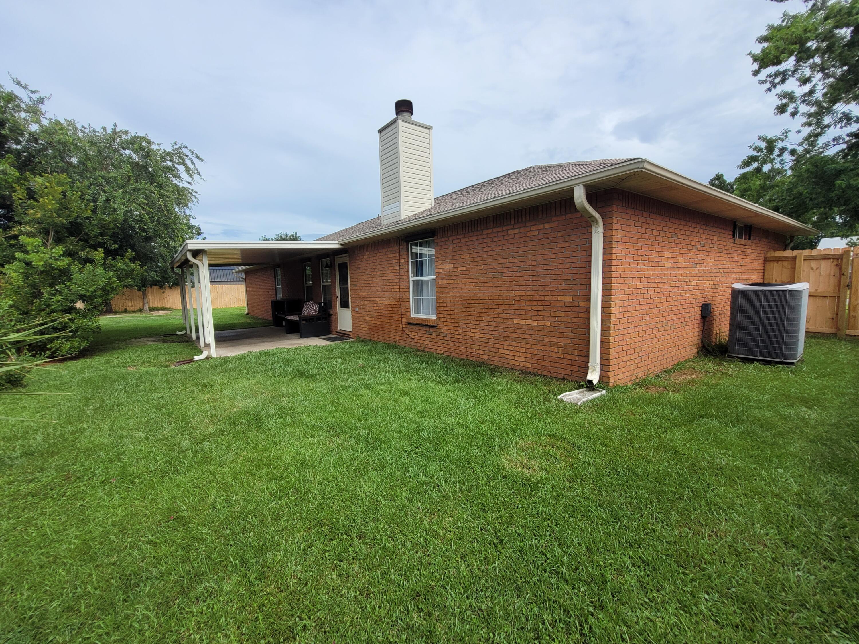 SANDALWOOD - Residential Lease