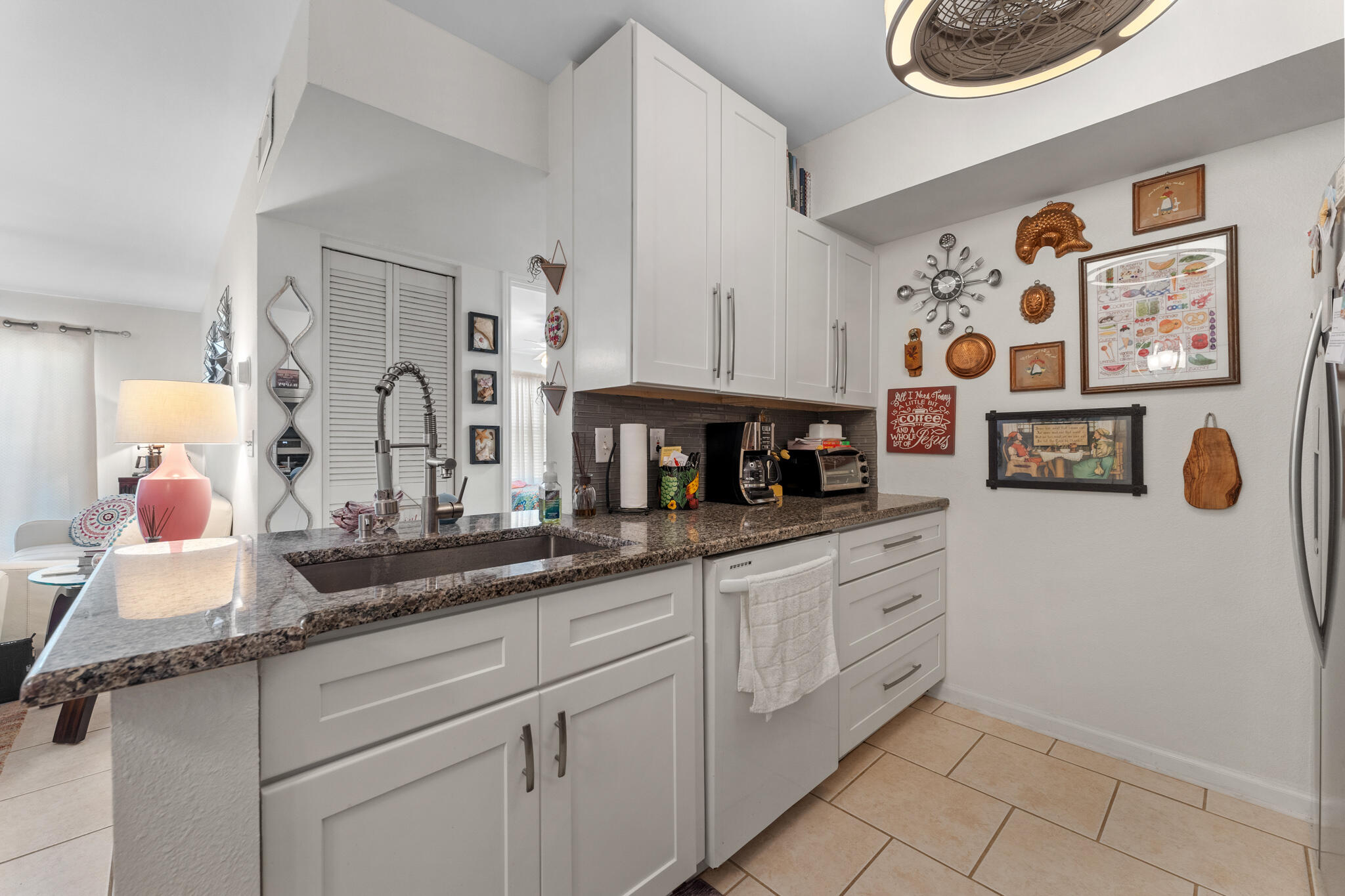 INDIAN LAKE - Residential