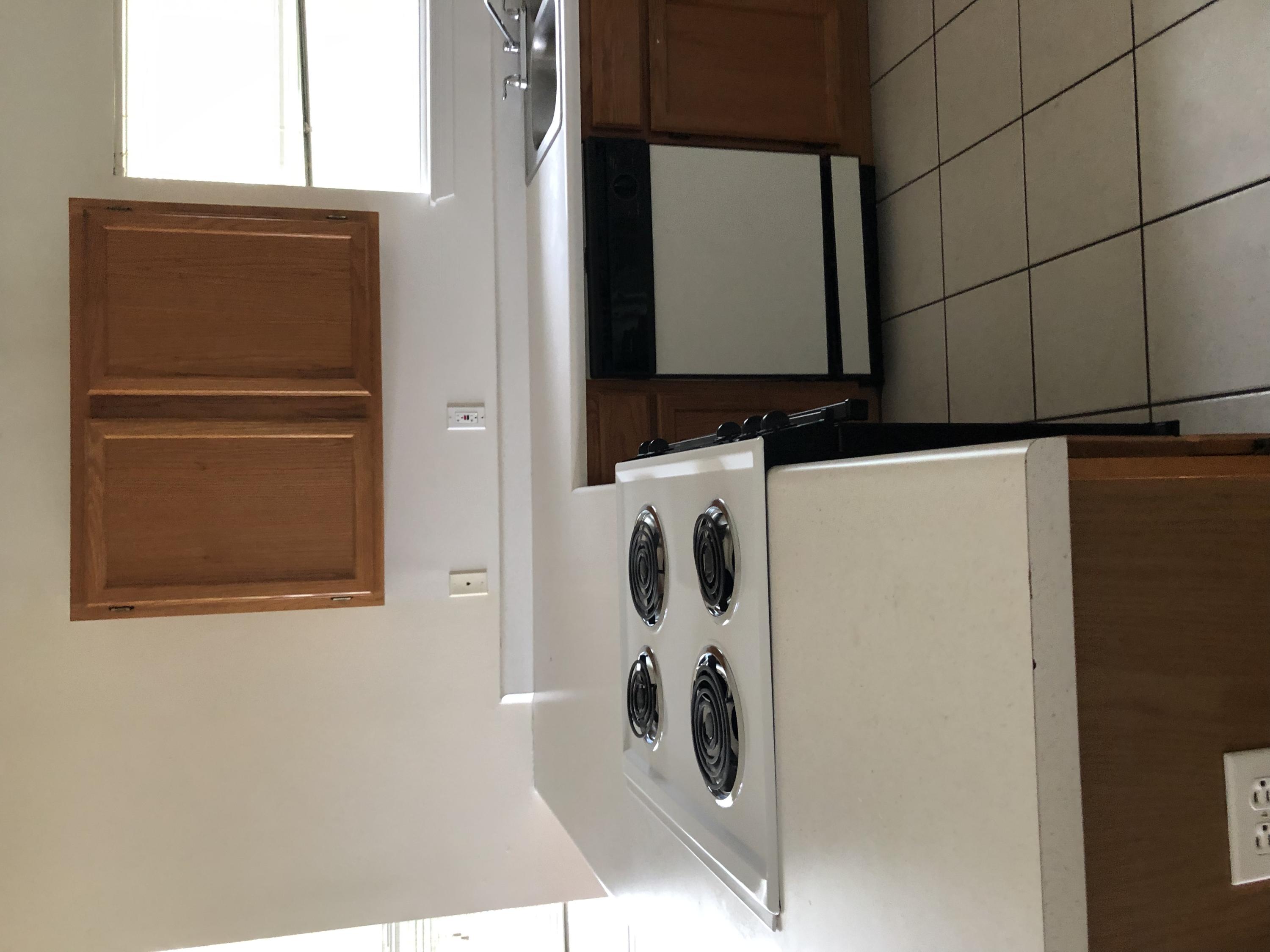 FLOROSA DEL MAR - Residential Lease