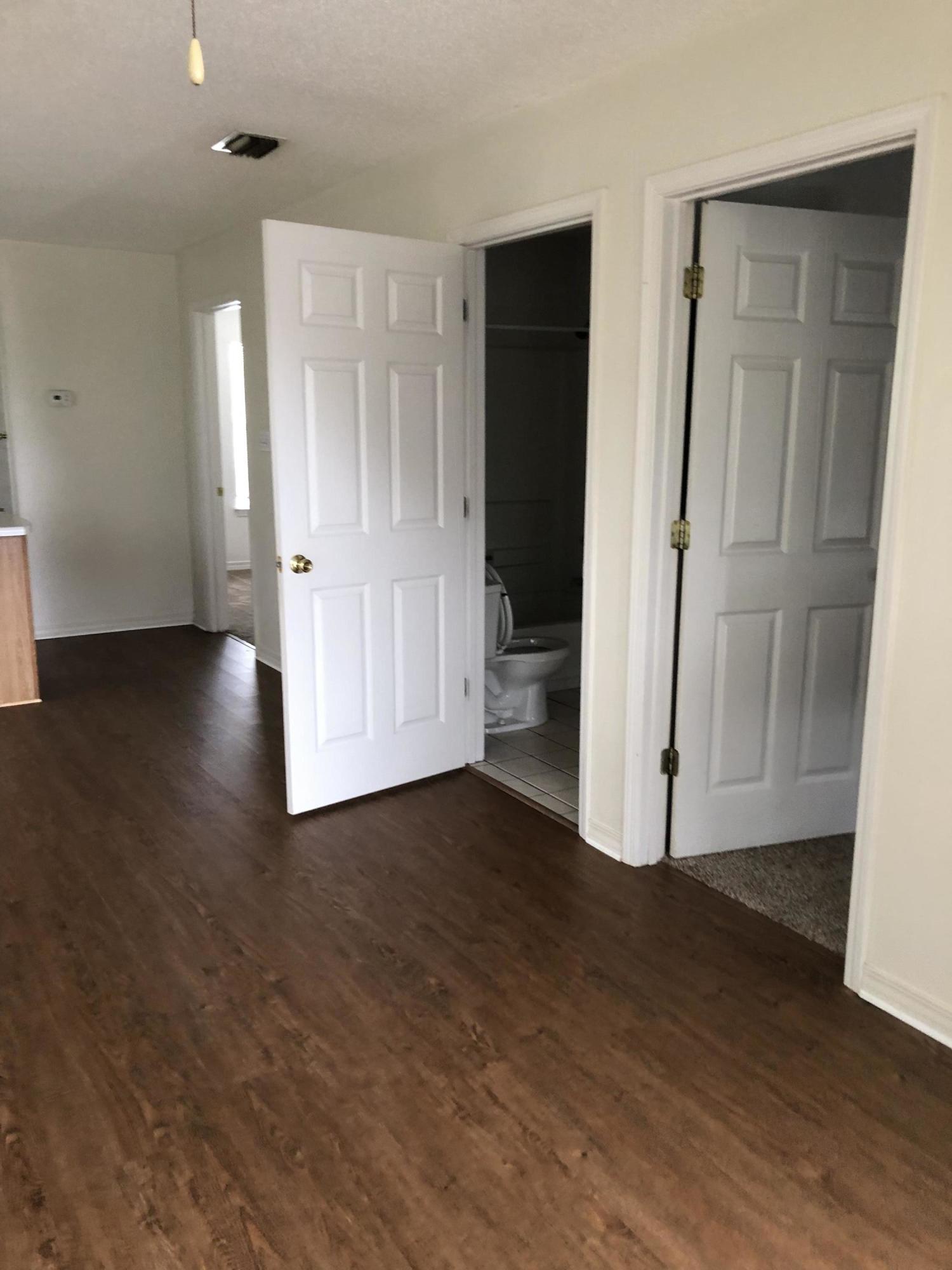 FLOROSA DEL MAR - Residential Lease